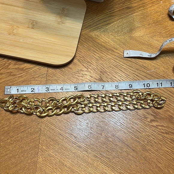 Vintage Gold Tone Napier Necklace - Picture 4 of 4